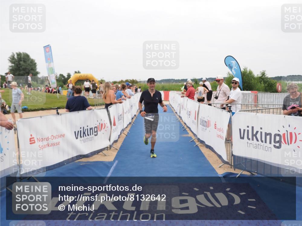 22.06.2025 - Viking Triathlon MichiJ http://msf.ph/oto/8132642 22.06.2025 15:47:22 Ziel 204 meine-sportfotos.de
