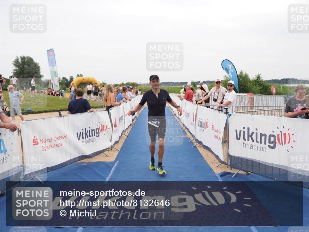 22.06.2025 - Viking Triathlon MichiJ http://msf.ph/oto/8132646 22.06.2025 15:47:22 Ziel 204 meine-sportfotos.de