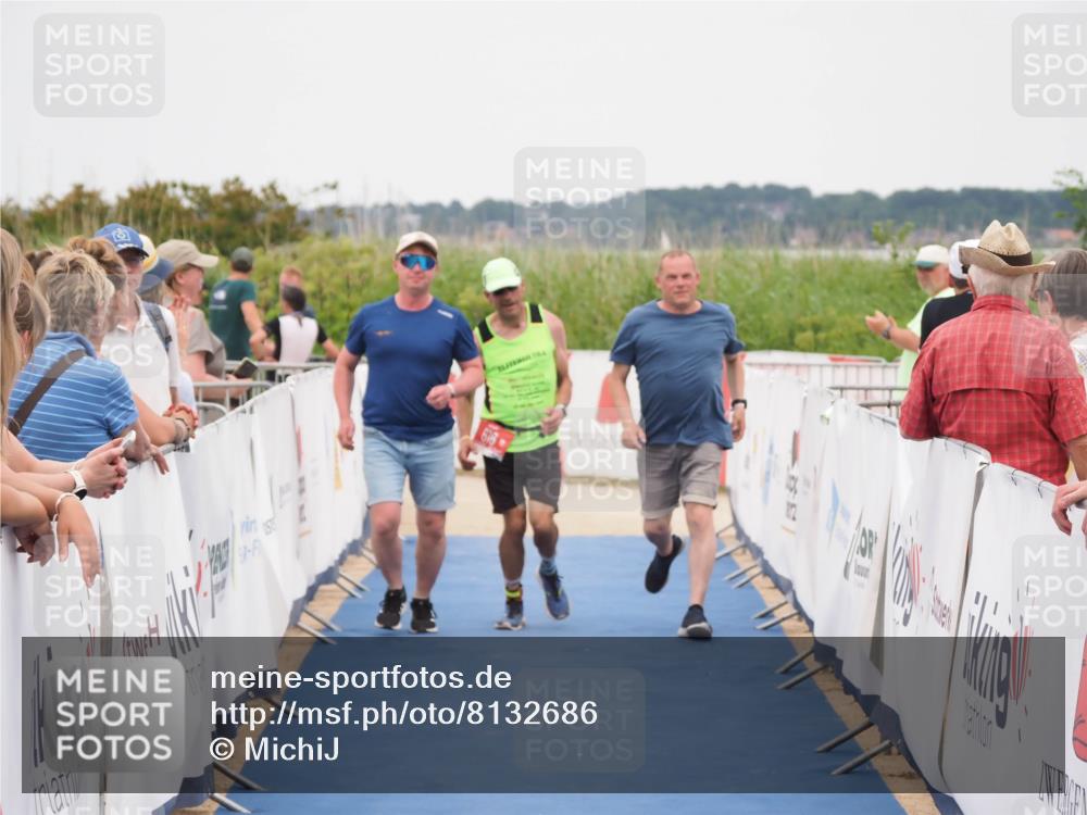 22.06.2025 - Viking Triathlon MichiJ http://msf.ph/oto/8132686 22.06.2025 15:47:58 Ziel 618 meine-sportfotos.de