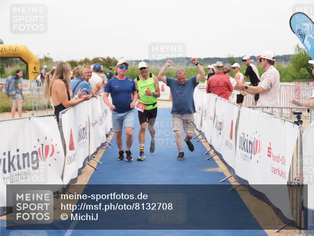 22.06.2025 - Viking Triathlon MichiJ http://msf.ph/oto/8132708 22.06.2025 15:48:01 Ziel 618 meine-sportfotos.de