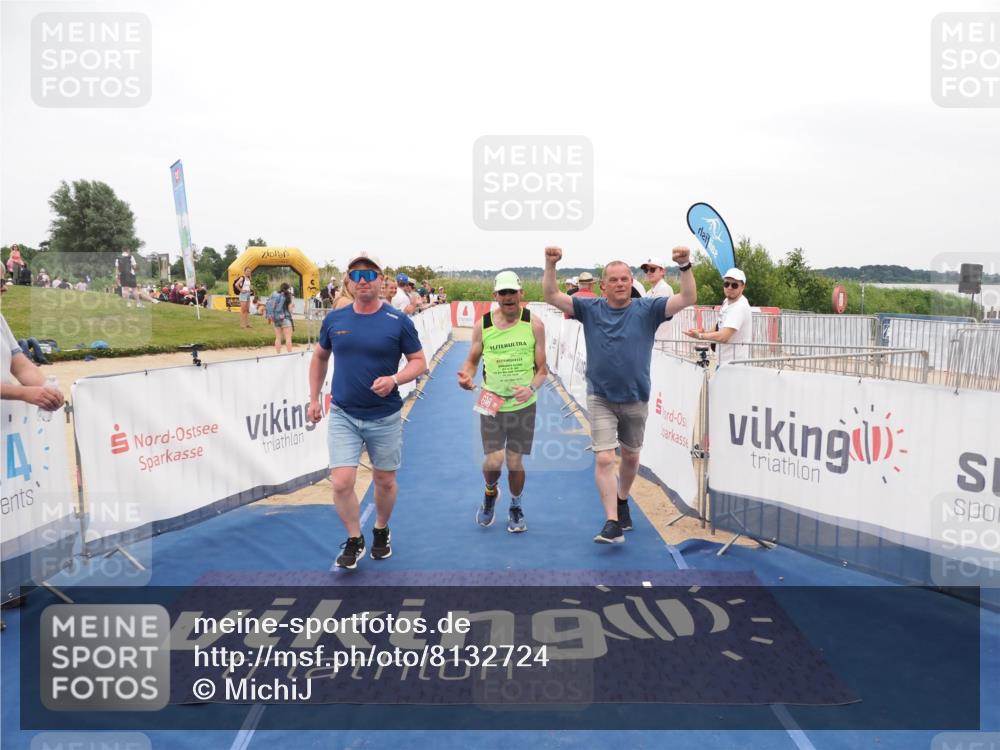 22.06.2025 - Viking Triathlon MichiJ http://msf.ph/oto/8132724 22.06.2025 15:48:03 Ziel 309, 618 meine-sportfotos.de