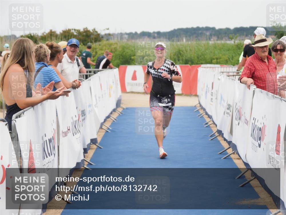22.06.2025 - Viking Triathlon MichiJ http://msf.ph/oto/8132742 22.06.2025 15:48:08 Ziel 309 meine-sportfotos.de