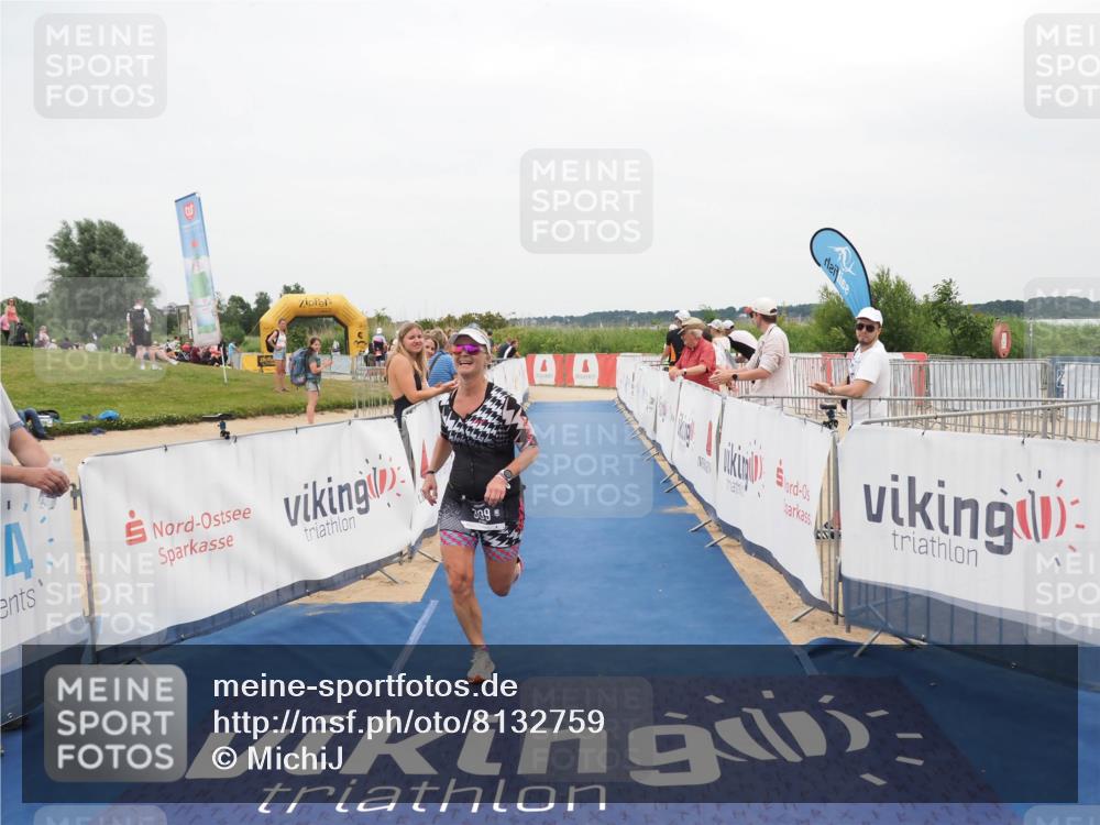 22.06.2025 - Viking Triathlon MichiJ http://msf.ph/oto/8132759 22.06.2025 15:48:10 Ziel 309 meine-sportfotos.de