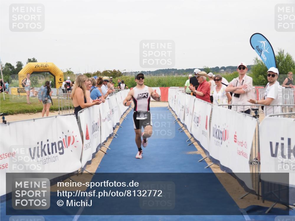 22.06.2025 - Viking Triathlon MichiJ http://msf.ph/oto/8132772 22.06.2025 15:48:20 Ziel 481 meine-sportfotos.de