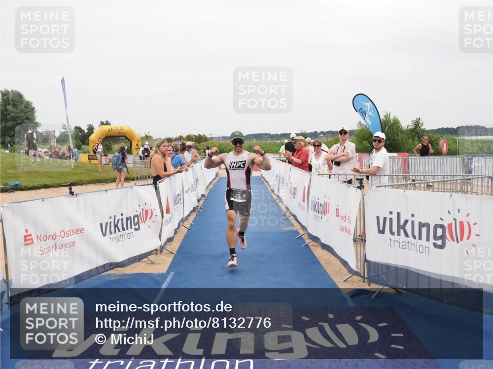 22.06.2025 - Viking Triathlon MichiJ http://msf.ph/oto/8132776 22.06.2025 15:48:21 Ziel 481 meine-sportfotos.de