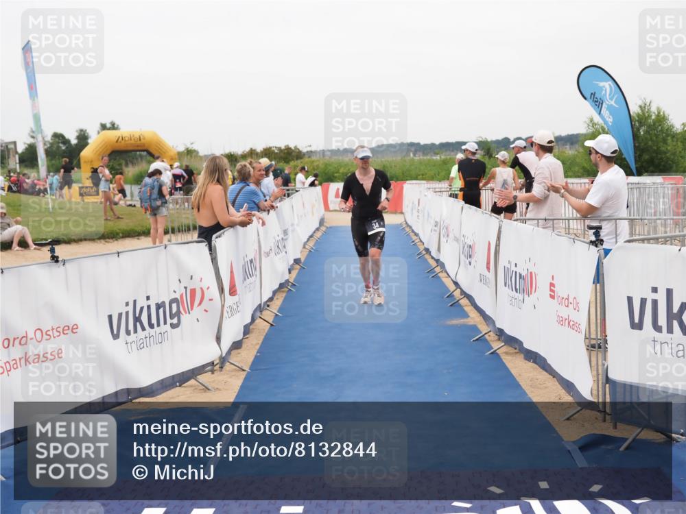 22.06.2025 - Viking Triathlon MichiJ http://msf.ph/oto/8132844 22.06.2025 15:49:52 Ziel 34 meine-sportfotos.de