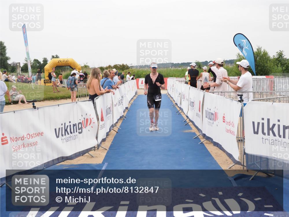 22.06.2025 - Viking Triathlon MichiJ http://msf.ph/oto/8132847 22.06.2025 15:49:52 Ziel 34 meine-sportfotos.de