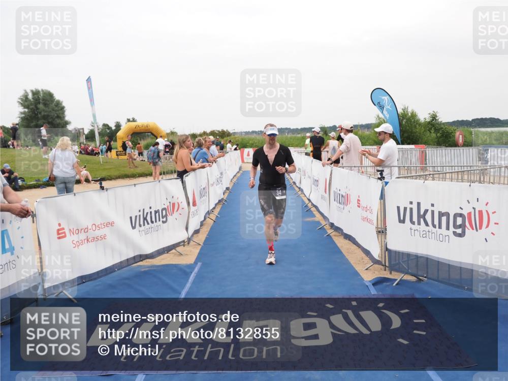 22.06.2025 - Viking Triathlon MichiJ http://msf.ph/oto/8132855 22.06.2025 15:49:53 Ziel 34 meine-sportfotos.de