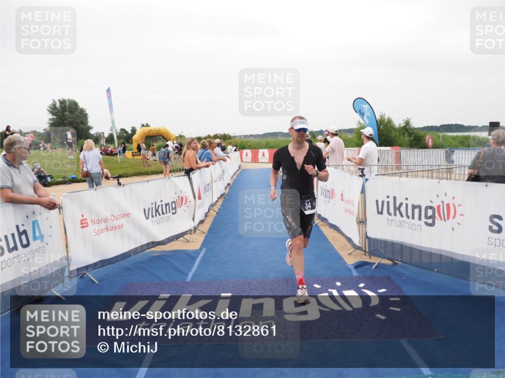 22.06.2025 - Viking Triathlon MichiJ http://msf.ph/oto/8132861 22.06.2025 15:49:54 Ziel 34 meine-sportfotos.de