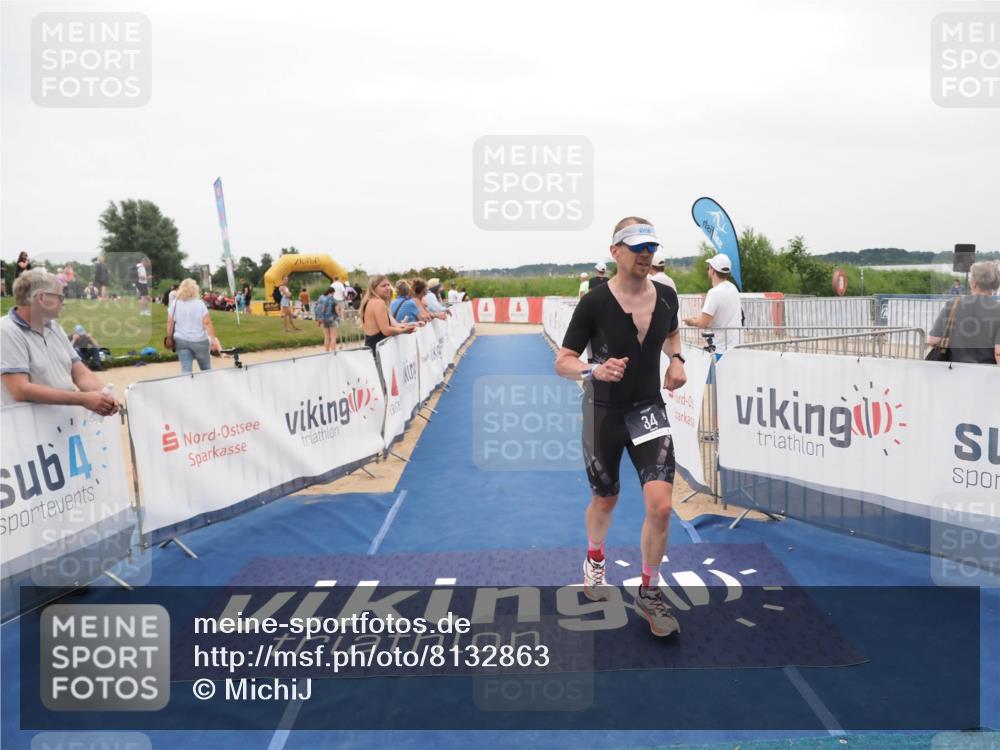 22.06.2025 - Viking Triathlon MichiJ http://msf.ph/oto/8132863 22.06.2025 15:49:54 Ziel 34 meine-sportfotos.de