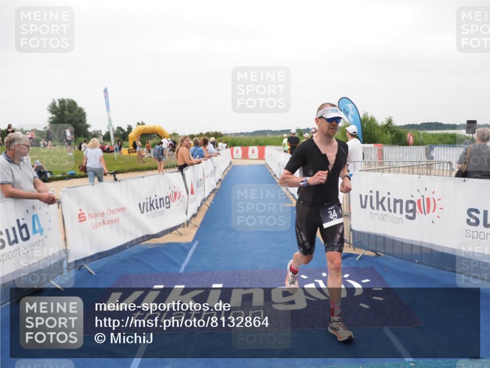 22.06.2025 - Viking Triathlon MichiJ http://msf.ph/oto/8132864 22.06.2025 15:49:54 Ziel 34 meine-sportfotos.de