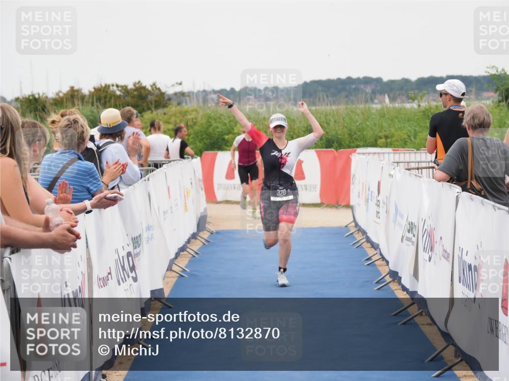 22.06.2025 - Viking Triathlon MichiJ http://msf.ph/oto/8132870 22.06.2025 15:50:30 Ziel 320 meine-sportfotos.de
