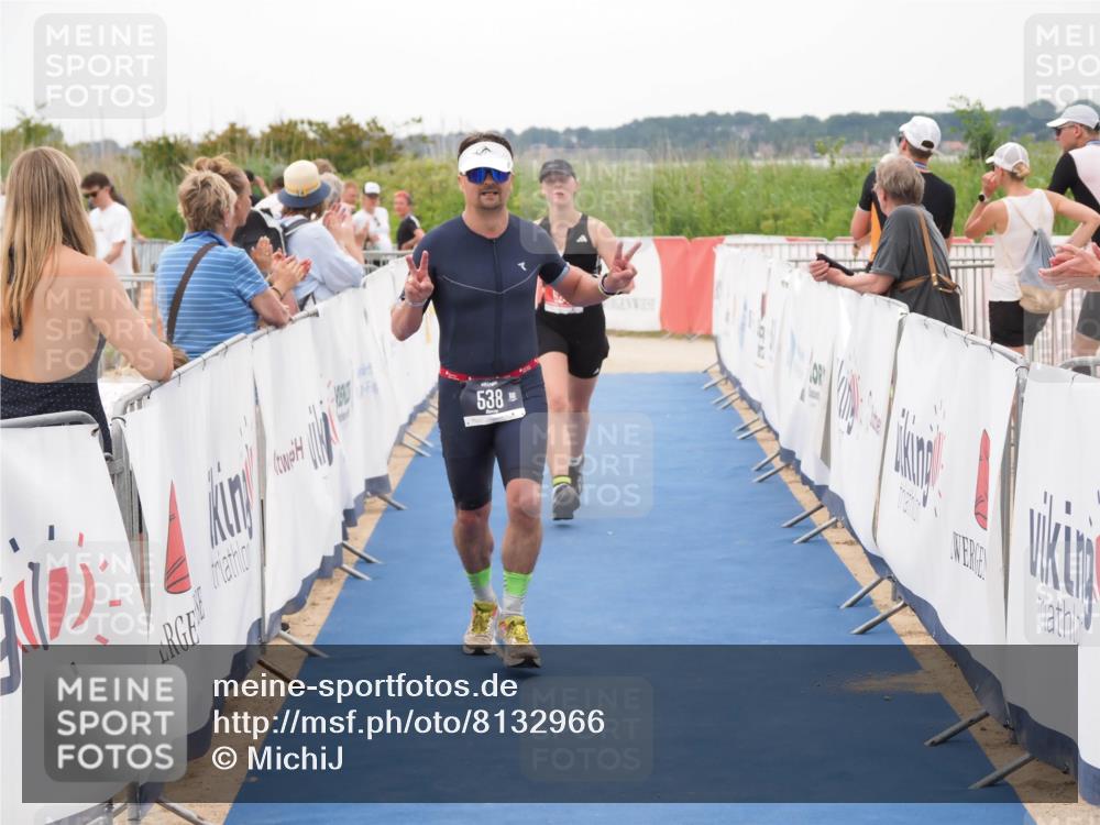 22.06.2025 - Viking Triathlon MichiJ http://msf.ph/oto/8132966 22.06.2025 15:52:01 Ziel 538, 624 meine-sportfotos.de
