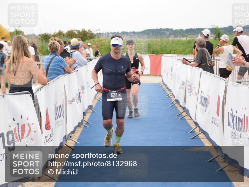 22.06.2025 - Viking Triathlon MichiJ http://msf.ph/oto/8132968 22.06.2025 15:52:01 Ziel 538, 624 meine-sportfotos.de
