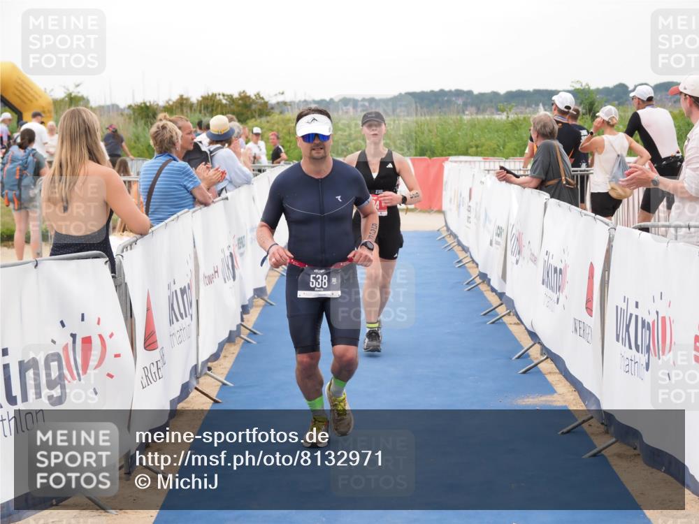 22.06.2025 - Viking Triathlon MichiJ http://msf.ph/oto/8132971 22.06.2025 15:52:02 Ziel 538, 624 meine-sportfotos.de