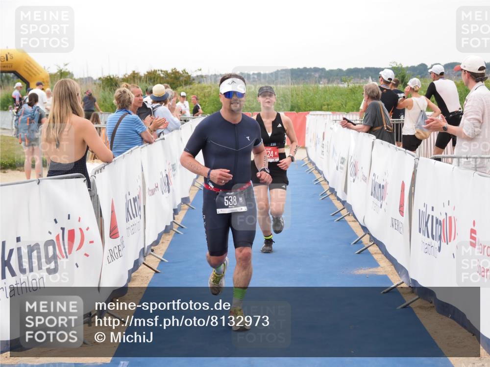22.06.2025 - Viking Triathlon MichiJ http://msf.ph/oto/8132973 22.06.2025 15:52:02 Ziel 538, 624 meine-sportfotos.de