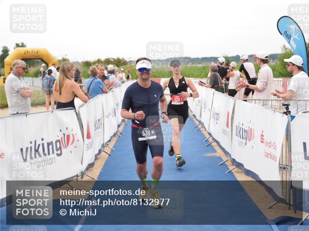 22.06.2025 - Viking Triathlon MichiJ http://msf.ph/oto/8132977 22.06.2025 15:52:02 Ziel 538, 624 meine-sportfotos.de