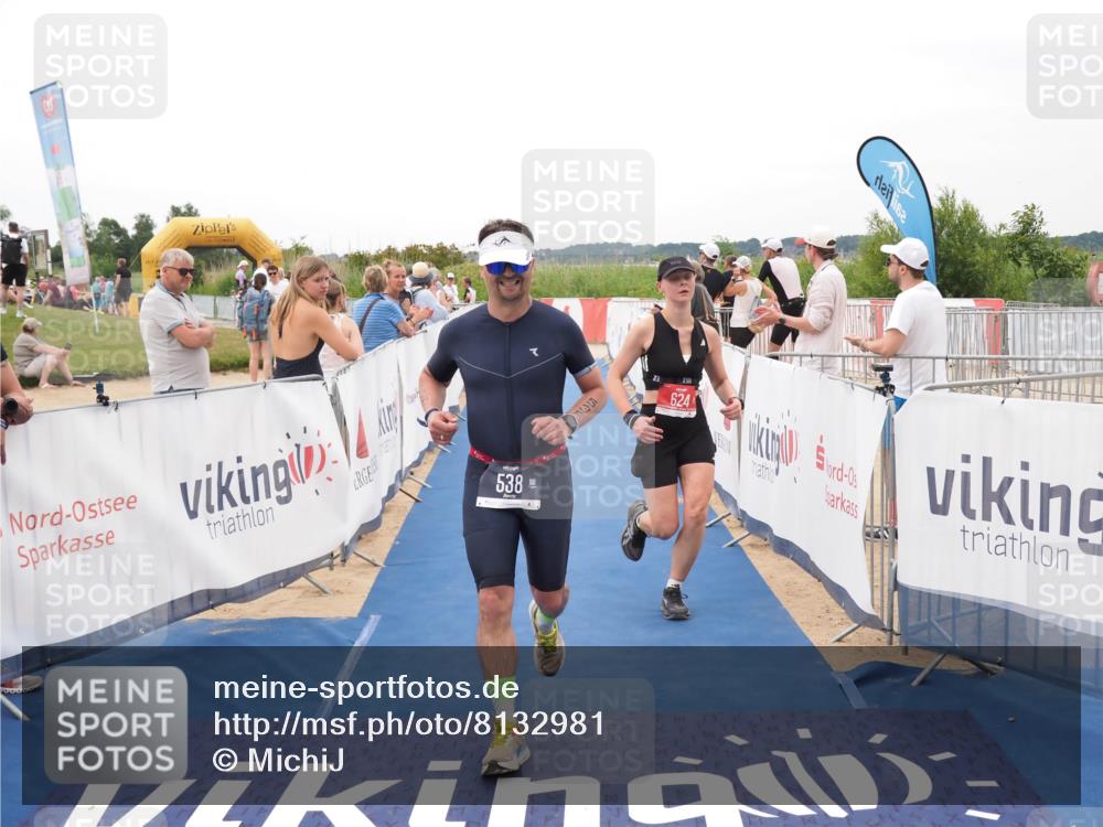 22.06.2025 - Viking Triathlon MichiJ http://msf.ph/oto/8132981 22.06.2025 15:52:03 Ziel 538, 624 meine-sportfotos.de