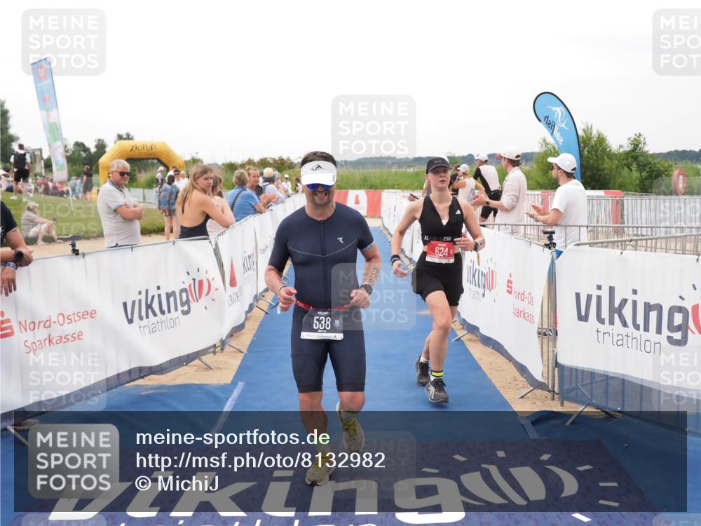 22.06.2025 - Viking Triathlon MichiJ http://msf.ph/oto/8132982 22.06.2025 15:52:03 Ziel 538, 624 meine-sportfotos.de