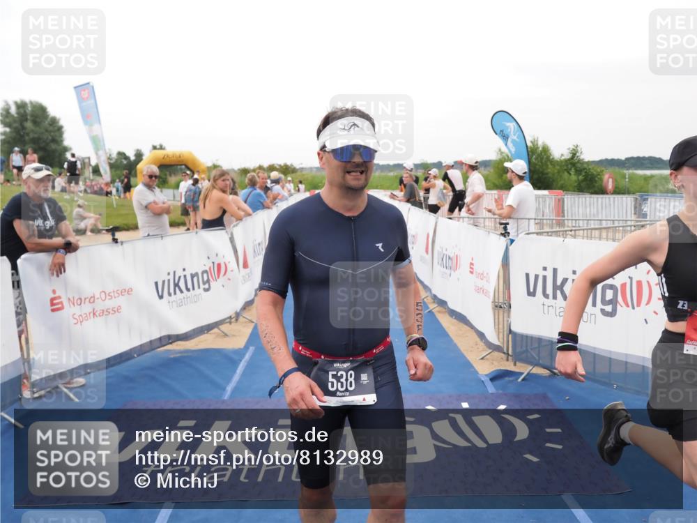 22.06.2025 - Viking Triathlon MichiJ http://msf.ph/oto/8132989 22.06.2025 15:52:04 Ziel 538, 624 meine-sportfotos.de
