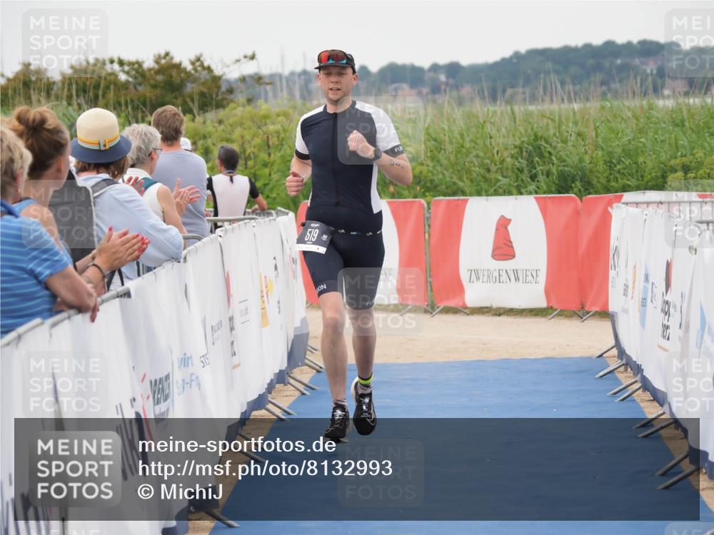 22.06.2025 - Viking Triathlon MichiJ http://msf.ph/oto/8132993 22.06.2025 15:52:25 Ziel 519 meine-sportfotos.de