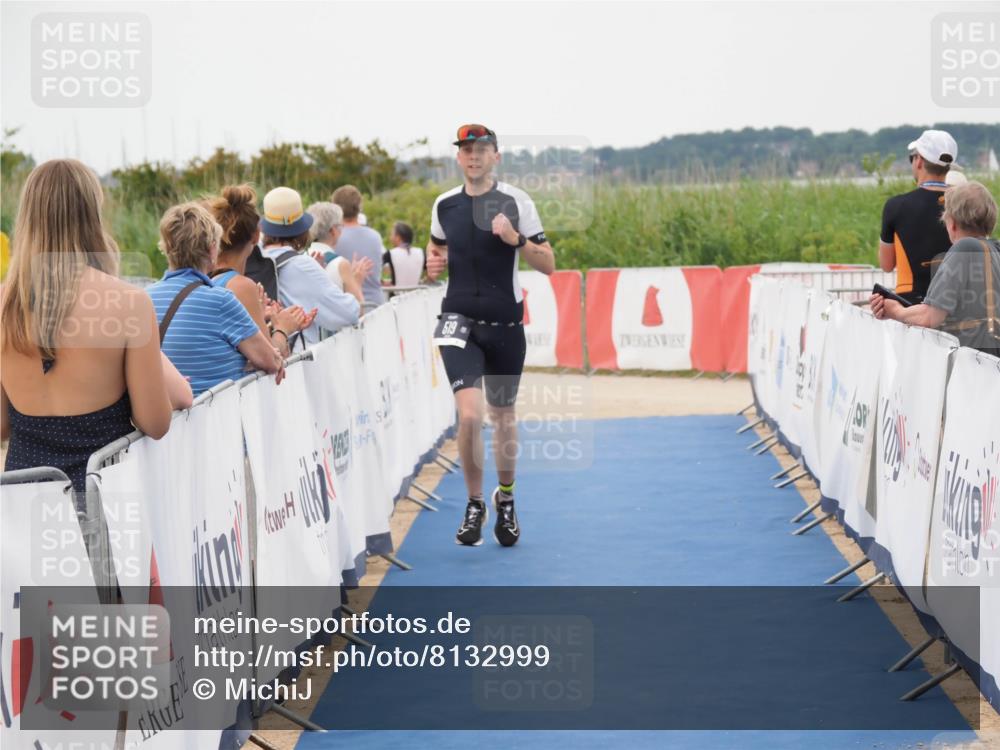 22.06.2025 - Viking Triathlon MichiJ http://msf.ph/oto/8132999 22.06.2025 15:52:26 Ziel 519 meine-sportfotos.de