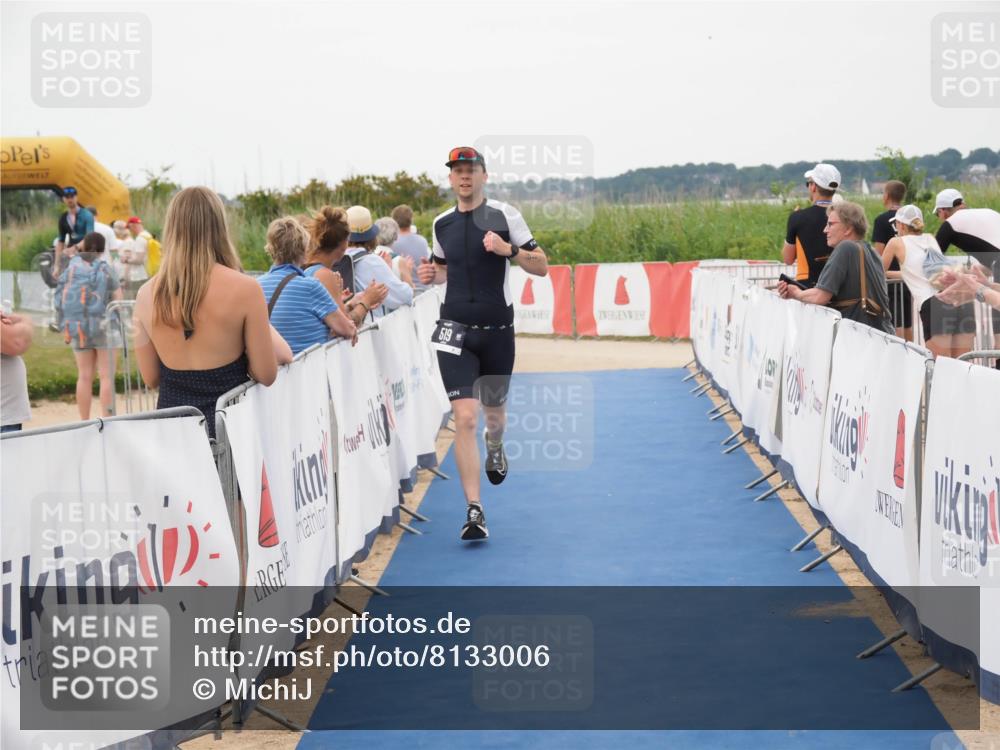 22.06.2025 - Viking Triathlon MichiJ http://msf.ph/oto/8133006 22.06.2025 15:52:27 Ziel 519 meine-sportfotos.de