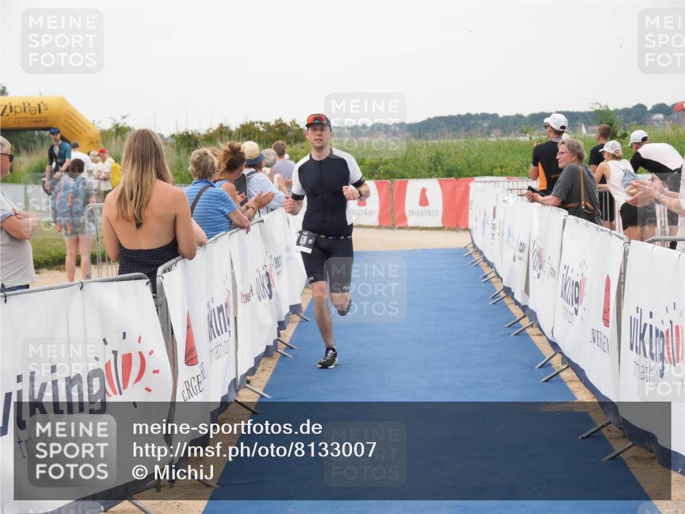 22.06.2025 - Viking Triathlon MichiJ http://msf.ph/oto/8133007 22.06.2025 15:52:27 Ziel 519 meine-sportfotos.de