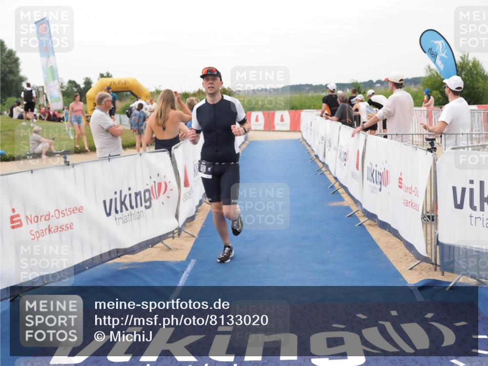 22.06.2025 - Viking Triathlon MichiJ http://msf.ph/oto/8133020 22.06.2025 15:52:28 Ziel 519 meine-sportfotos.de