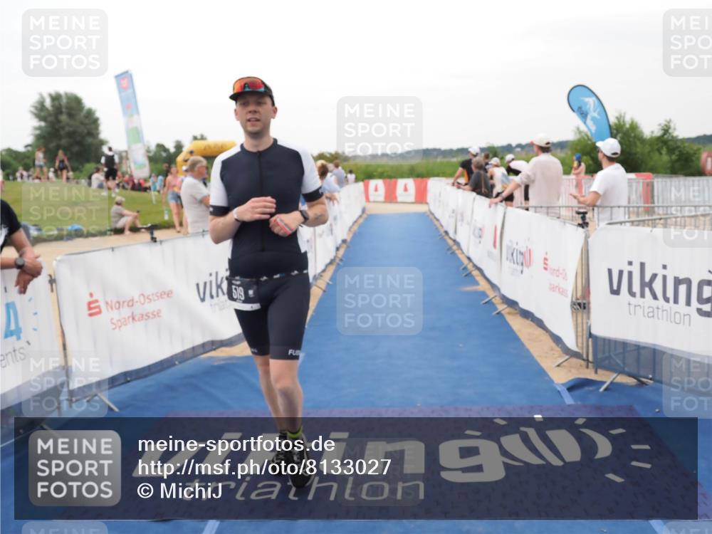 22.06.2025 - Viking Triathlon MichiJ http://msf.ph/oto/8133027 22.06.2025 15:52:29 Ziel 519 meine-sportfotos.de