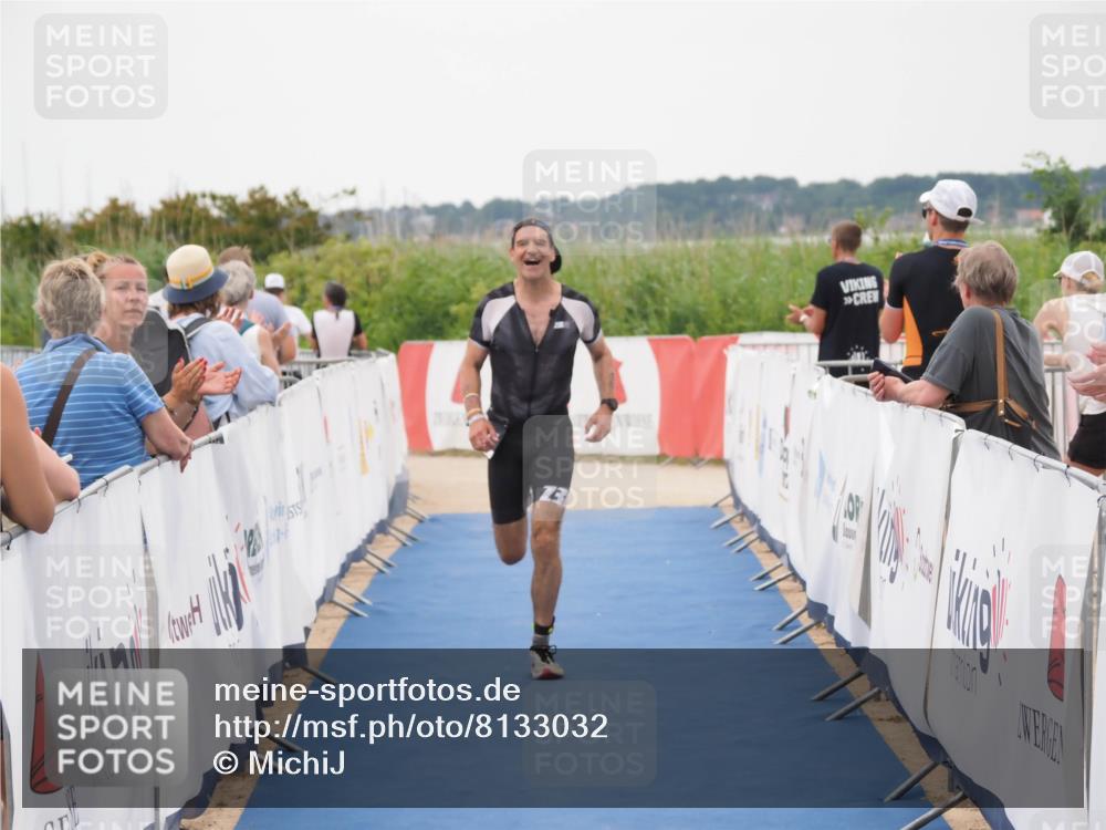 22.06.2025 - Viking Triathlon MichiJ http://msf.ph/oto/8133032 22.06.2025 15:52:49 Ziel 463 meine-sportfotos.de