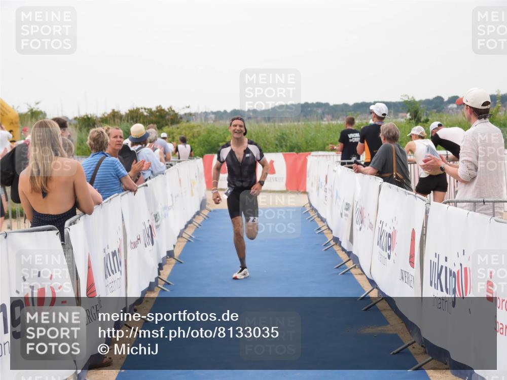 22.06.2025 - Viking Triathlon MichiJ http://msf.ph/oto/8133035 22.06.2025 15:52:49 Ziel 463 meine-sportfotos.de