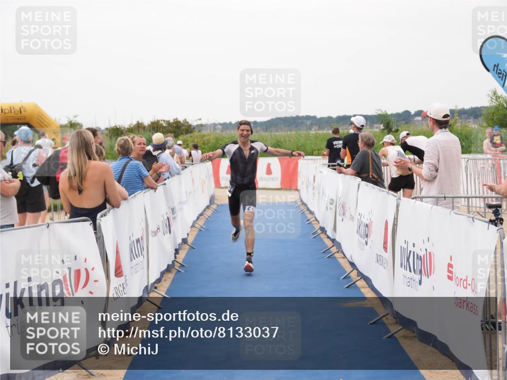 22.06.2025 - Viking Triathlon MichiJ http://msf.ph/oto/8133037 22.06.2025 15:52:49 Ziel 463 meine-sportfotos.de