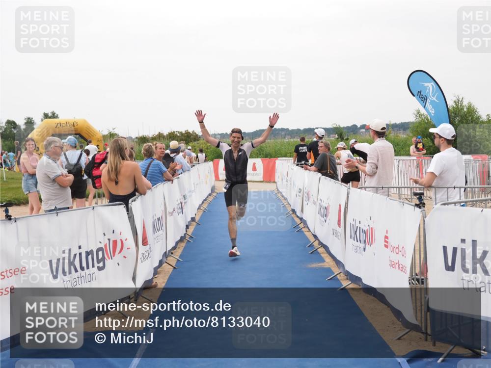 22.06.2025 - Viking Triathlon MichiJ http://msf.ph/oto/8133040 22.06.2025 15:52:50 Ziel 463 meine-sportfotos.de