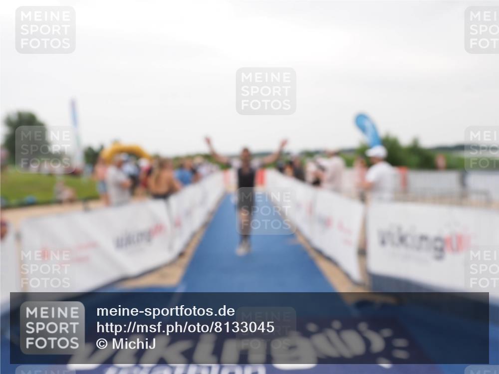 22.06.2025 - Viking Triathlon MichiJ http://msf.ph/oto/8133045 22.06.2025 15:52:50 Ziel 463 meine-sportfotos.de