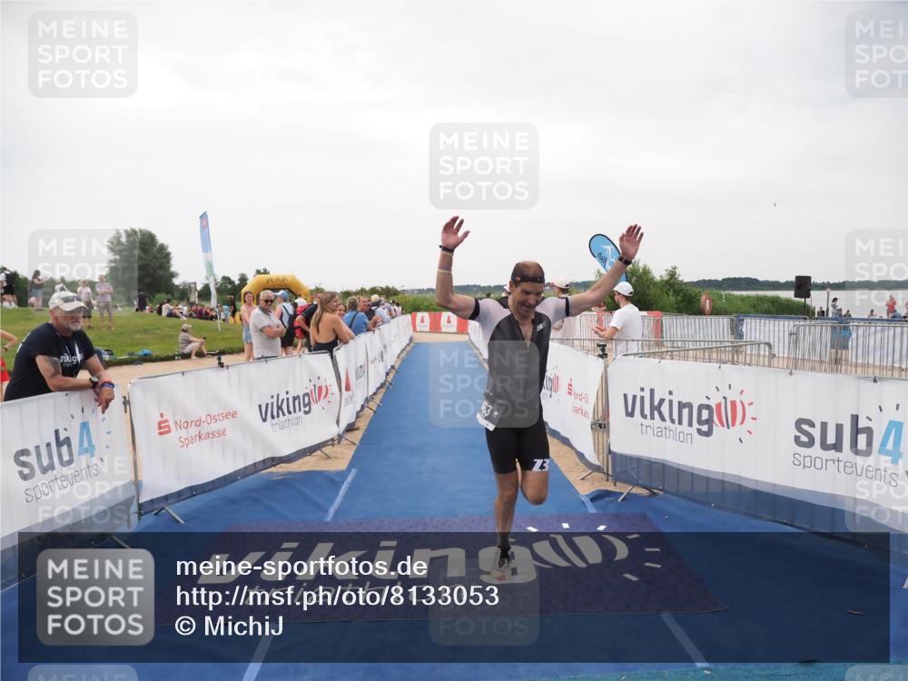 22.06.2025 - Viking Triathlon MichiJ http://msf.ph/oto/8133053 22.06.2025 15:52:51 Ziel 463 meine-sportfotos.de