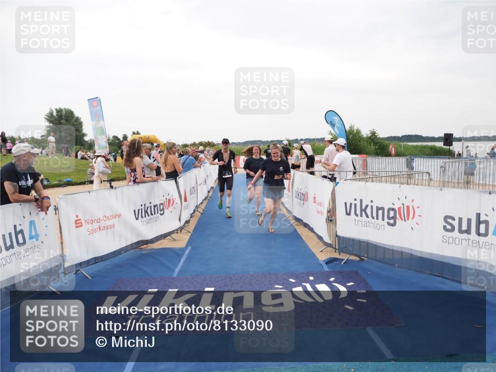 22.06.2025 - Viking Triathlon MichiJ http://msf.ph/oto/8133090 22.06.2025 15:53:39 Ziel 75, 637 meine-sportfotos.de