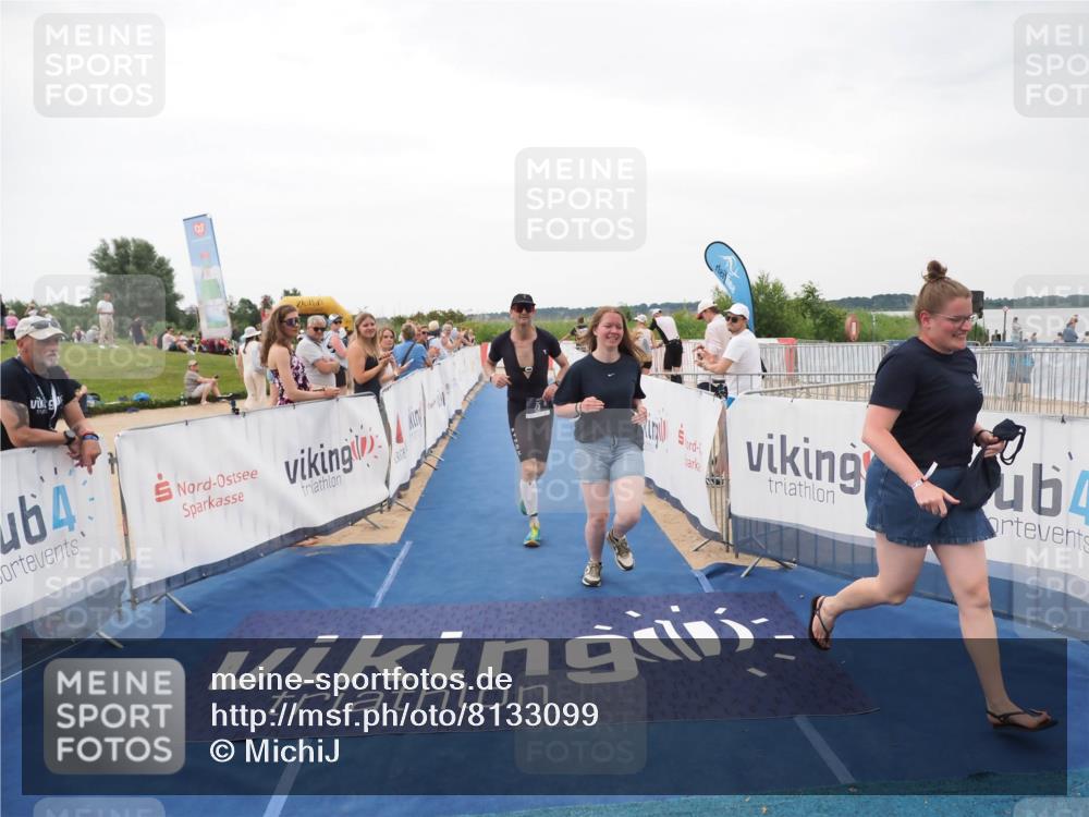 22.06.2025 - Viking Triathlon MichiJ http://msf.ph/oto/8133099 22.06.2025 15:53:40 Ziel 75, 637 meine-sportfotos.de