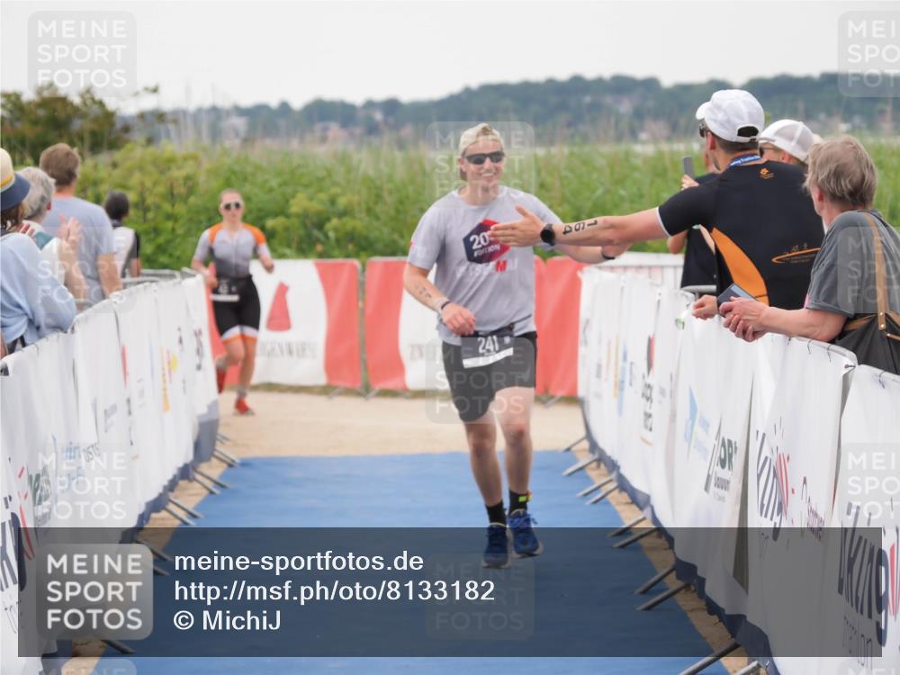 22.06.2025 - Viking Triathlon MichiJ http://msf.ph/oto/8133182 22.06.2025 15:54:15 Ziel 241 meine-sportfotos.de
