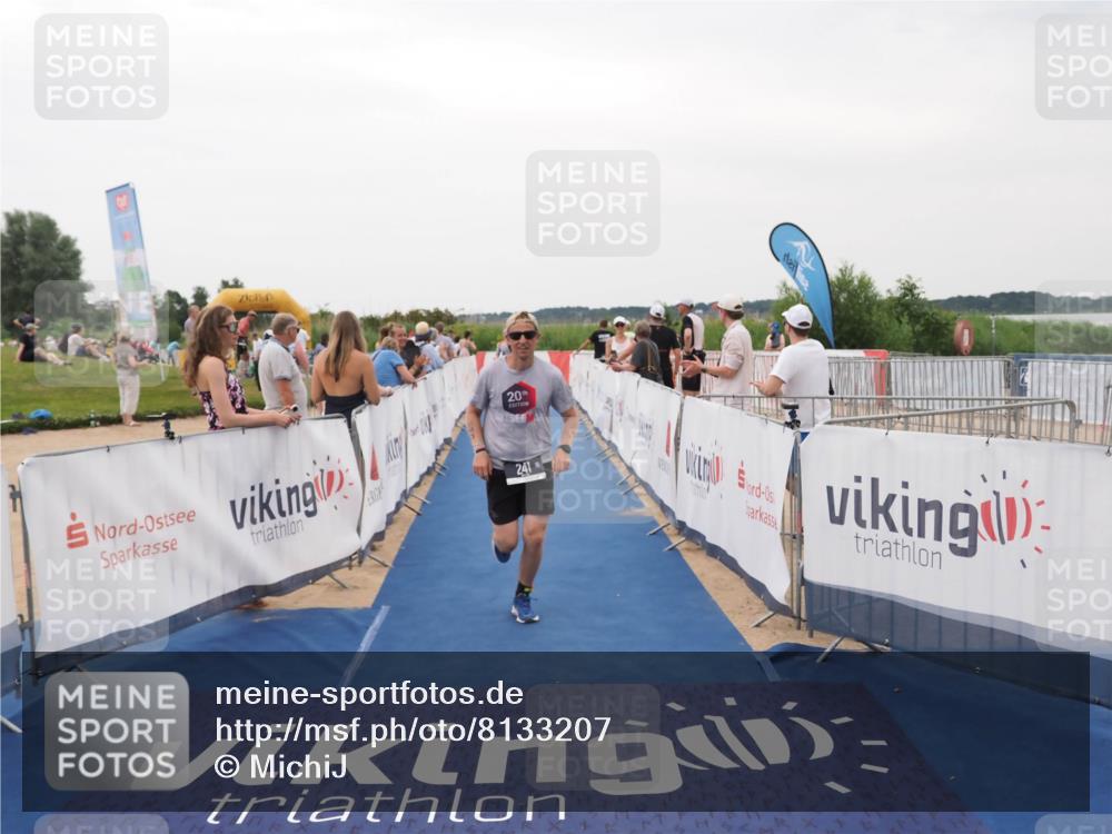 22.06.2025 - Viking Triathlon MichiJ http://msf.ph/oto/8133207 22.06.2025 15:54:18 Ziel 43, 241 meine-sportfotos.de