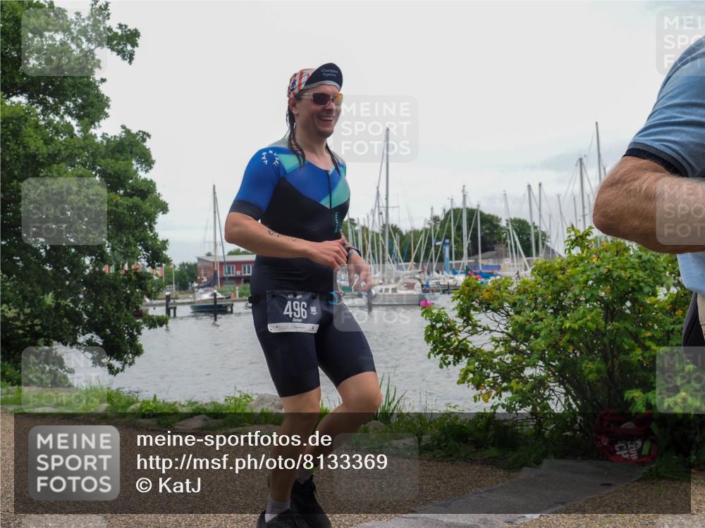22.06.2025 - Viking Triathlon KatJ http://msf.ph/oto/8133369 22.06.2025 15:46:39 Laufen 496 meine-sportfotos.de