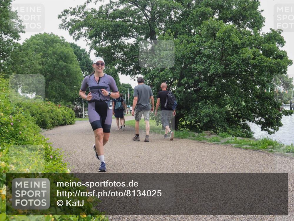 22.06.2025 - Viking Triathlon KatJ http://msf.ph/oto/8134025 22.06.2025 15:54:36 Laufen 441 meine-sportfotos.de