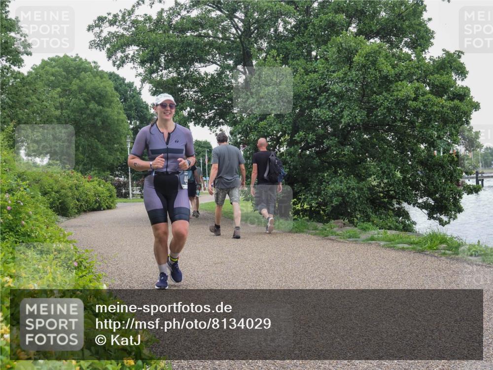 22.06.2025 - Viking Triathlon KatJ http://msf.ph/oto/8134029 22.06.2025 15:54:36 Laufen 441 meine-sportfotos.de
