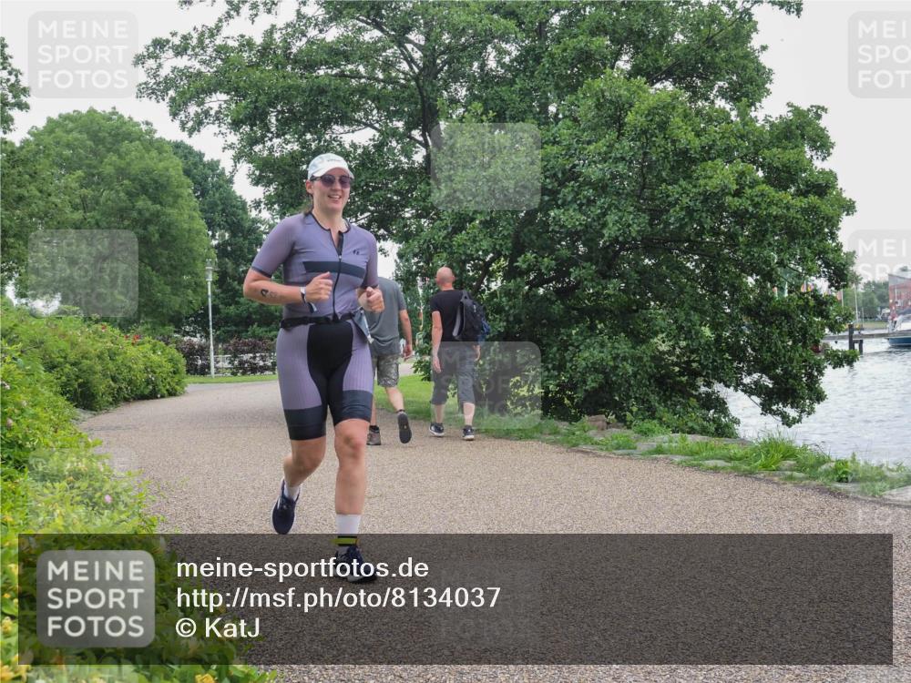 22.06.2025 - Viking Triathlon KatJ http://msf.ph/oto/8134037 22.06.2025 15:54:36 Laufen 441 meine-sportfotos.de
