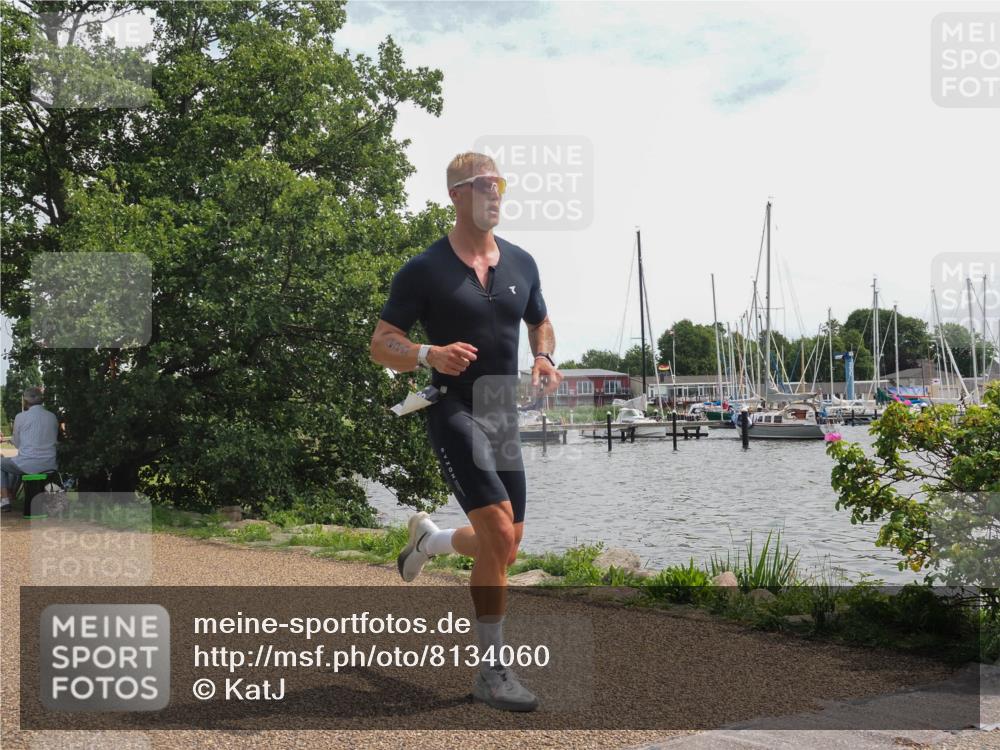 22.06.2025 - Viking Triathlon KatJ http://msf.ph/oto/8134060 22.06.2025 14:10:01 Laufen 229 meine-sportfotos.de