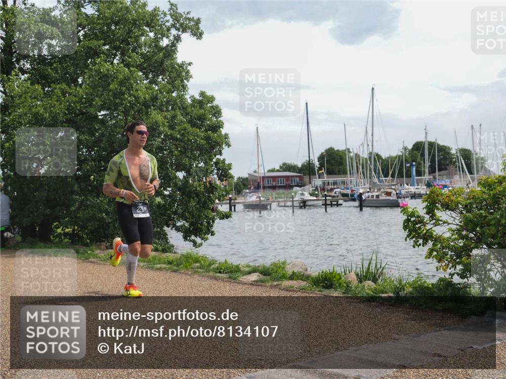 22.06.2025 - Viking Triathlon KatJ http://msf.ph/oto/8134107 22.06.2025 14:10:11 Laufen 220, 357 meine-sportfotos.de