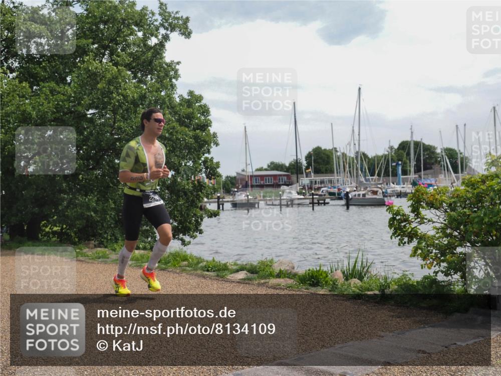 22.06.2025 - Viking Triathlon KatJ http://msf.ph/oto/8134109 22.06.2025 14:10:11 Laufen 220, 357 meine-sportfotos.de