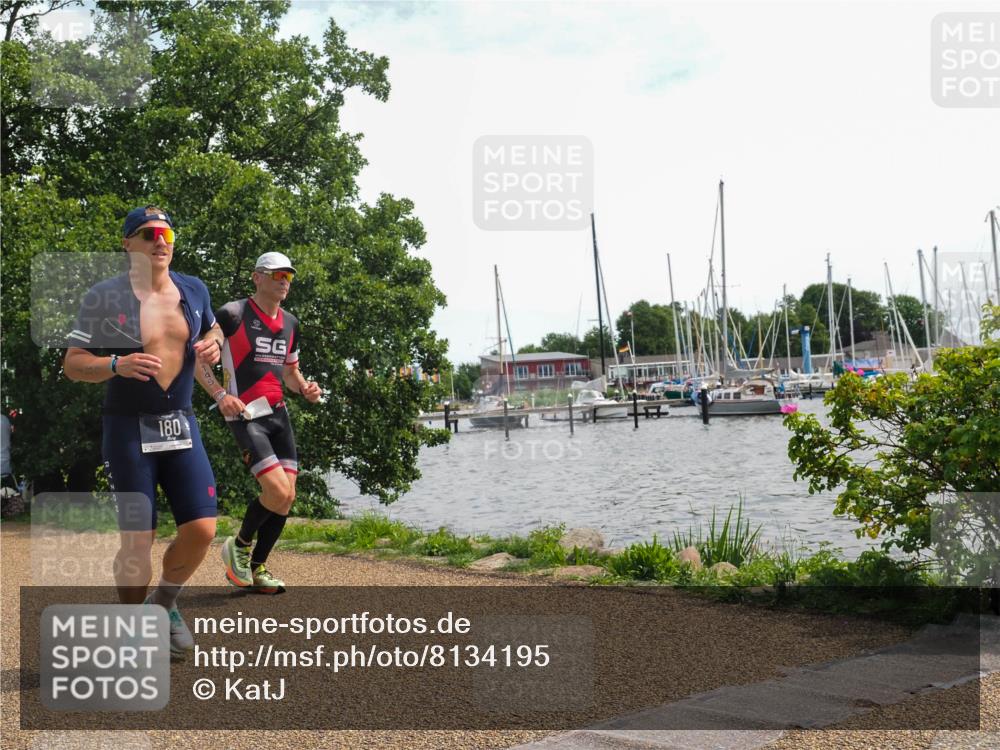 22.06.2025 - Viking Triathlon KatJ http://msf.ph/oto/8134195 22.06.2025 14:10:44 Laufen 46, 145, 150, 180 meine-sportfotos.de