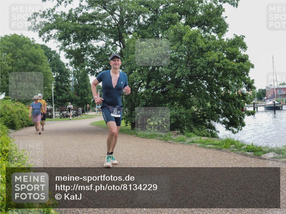 22.06.2025 - Viking Triathlon KatJ http://msf.ph/oto/8134229 22.06.2025 15:57:54 Laufen 213 meine-sportfotos.de