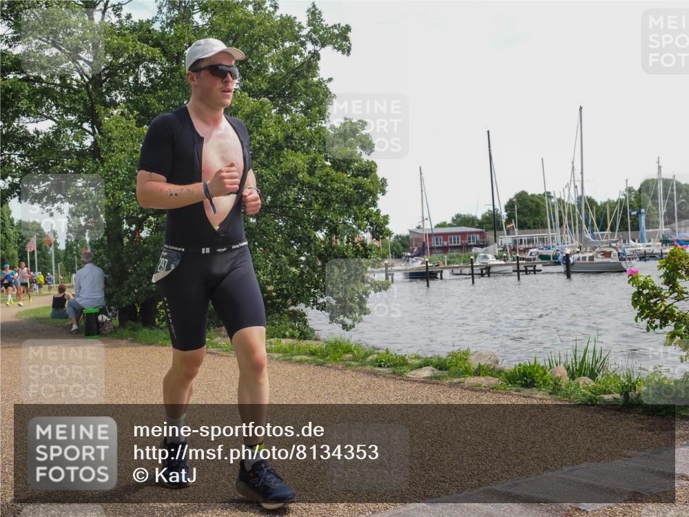 22.06.2025 - Viking Triathlon KatJ http://msf.ph/oto/8134353 22.06.2025 14:11:54 Laufen 297 meine-sportfotos.de